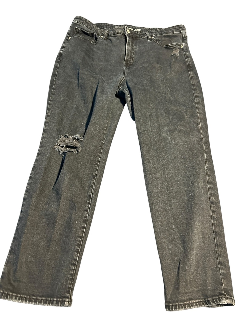 Old Navy Straight Leg Jeans in Washed Black with Distressed Knee size 16